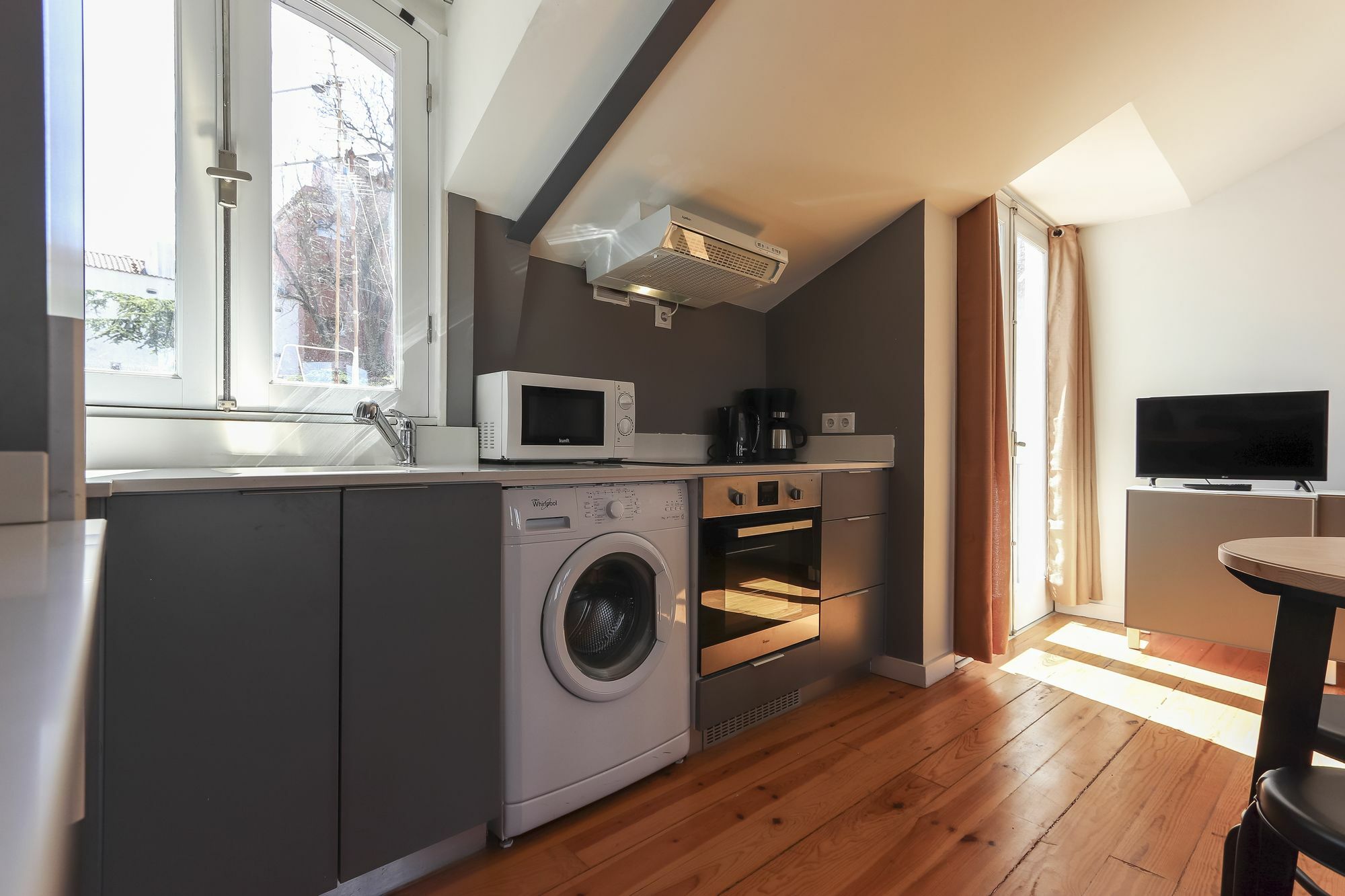 Apartment Santa Catarina Stylish By Homing Lisbon